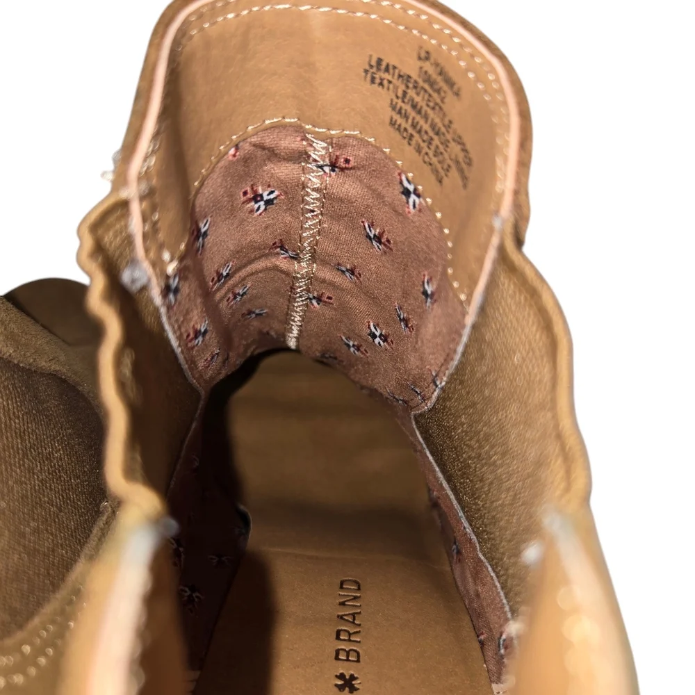 Lucky Brand Sz 10 Yamka Leather‎ Pull-on Almond-toe Chelsea Ankle Bootie